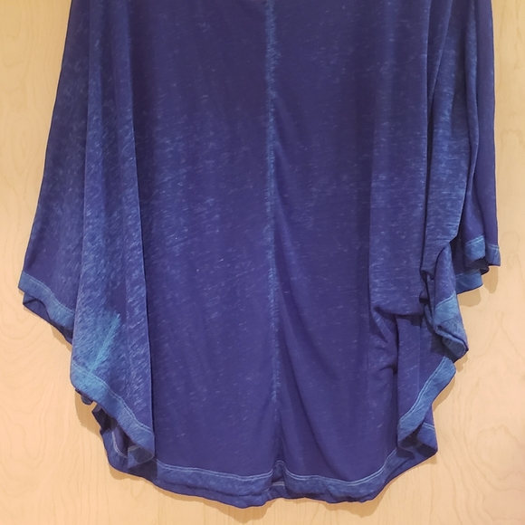 Top - Picture 3 of 3